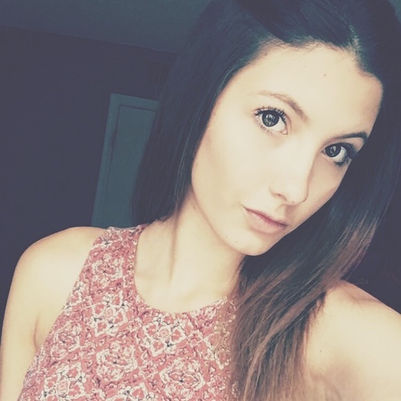 Meet your Posher, Victoria - Picture 1 of 1